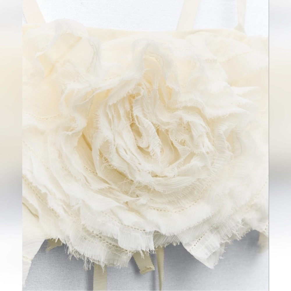 ZARA TEXTURED FLORAL CROP TOP - Picture 4 of 5